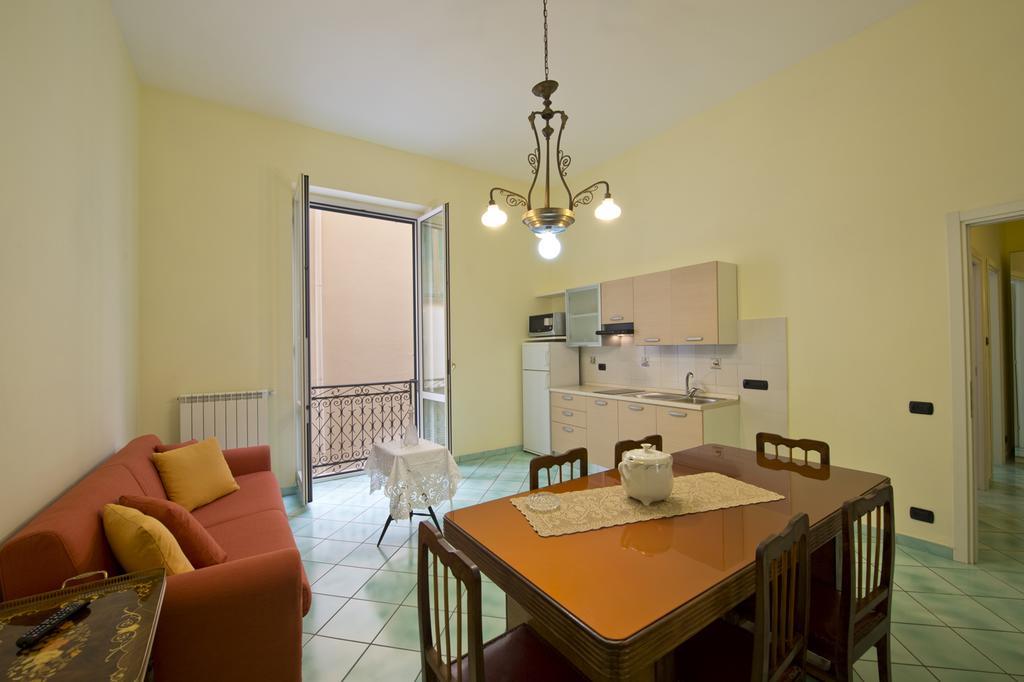 Appartamento Palazzo Della Monica Vietri Camera foto