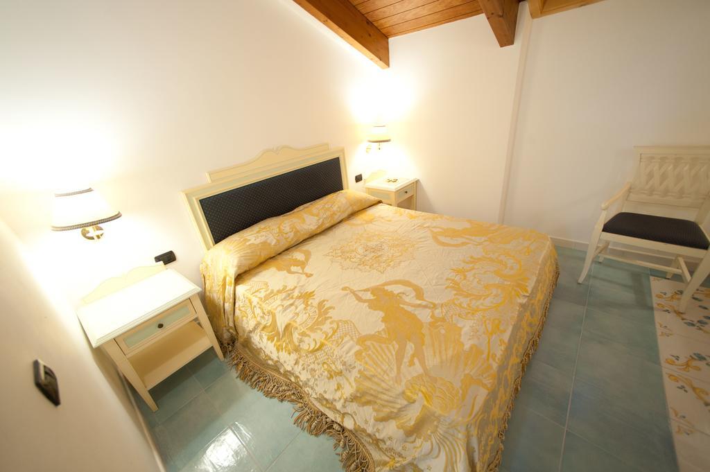 Appartamento Palazzo Della Monica Vietri Camera foto