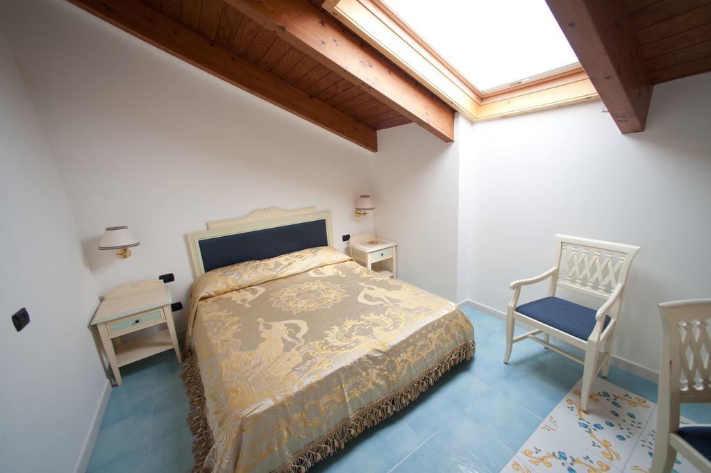 Appartamento Palazzo Della Monica Vietri Camera foto